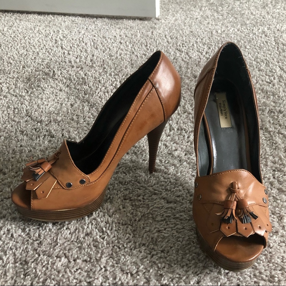 Vera Wang peep-toe pumps